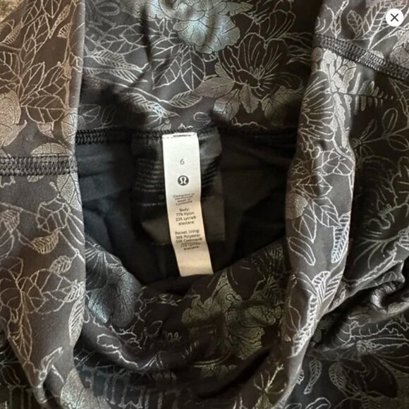 NWOT Lululemon Wunder Train High-Rise Tight 25" *Foil Logo Flourish Black, 6 - Picture 4 of 4